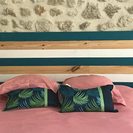 La Marelle Bed & Breakfast Avrillé-les-Ponceaux Екстериор снимка
