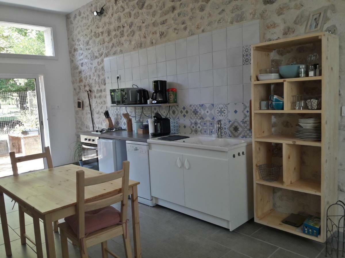 La Marelle Bed & Breakfast Avrillé-les-Ponceaux Екстериор снимка