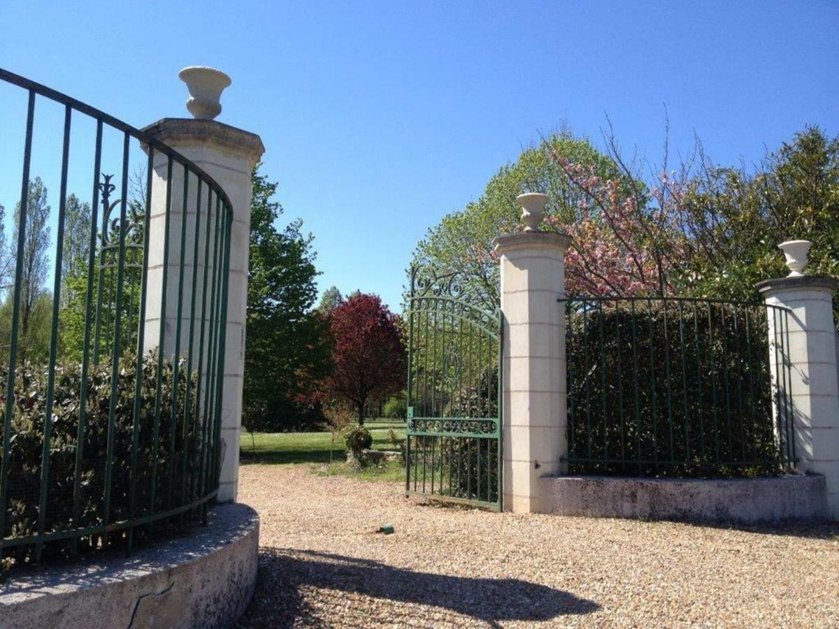 La Marelle Bed & Breakfast Avrillé-les-Ponceaux Екстериор снимка